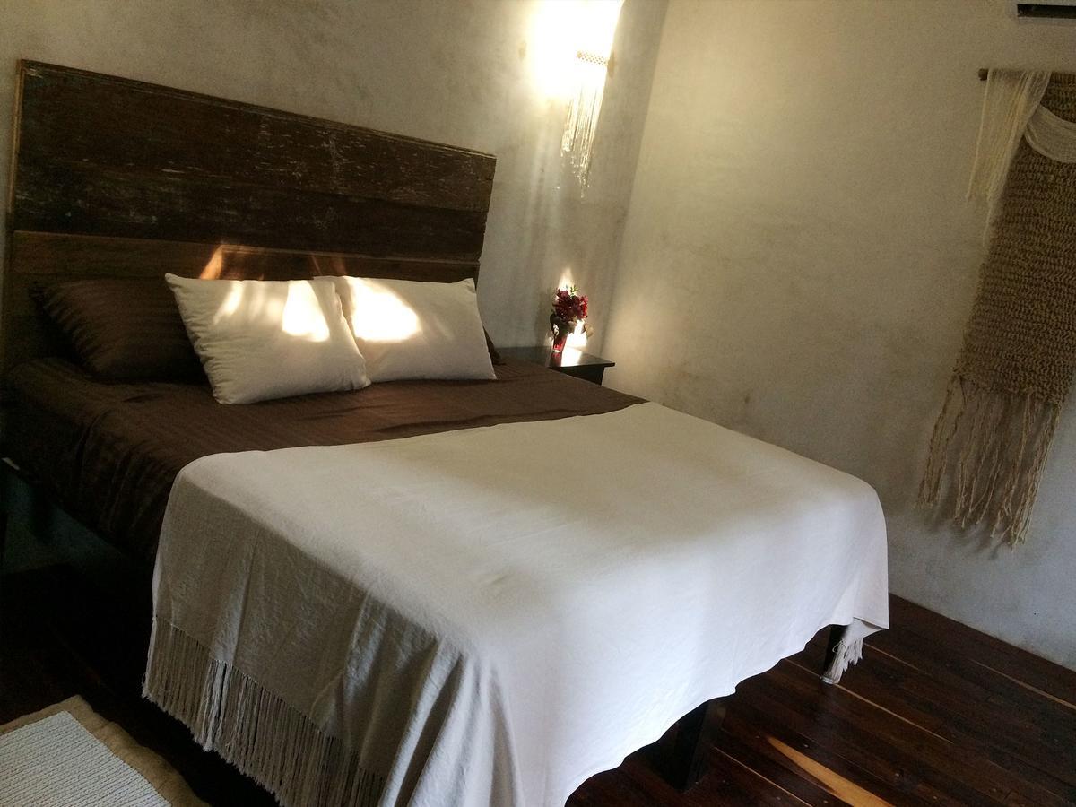 Bed and Breakfast La Flor Casa Boutique Вальядолид Экстерьер фото