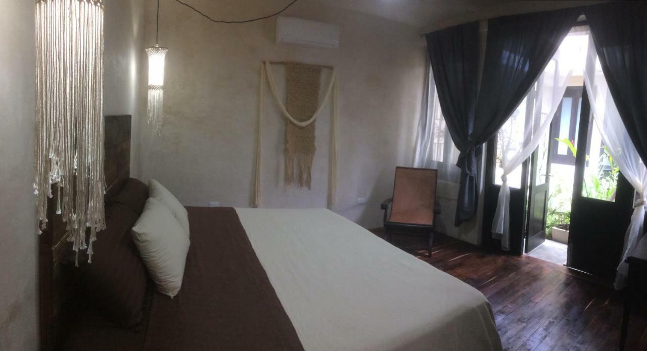 Bed and Breakfast La Flor Casa Boutique Вальядолид Экстерьер фото